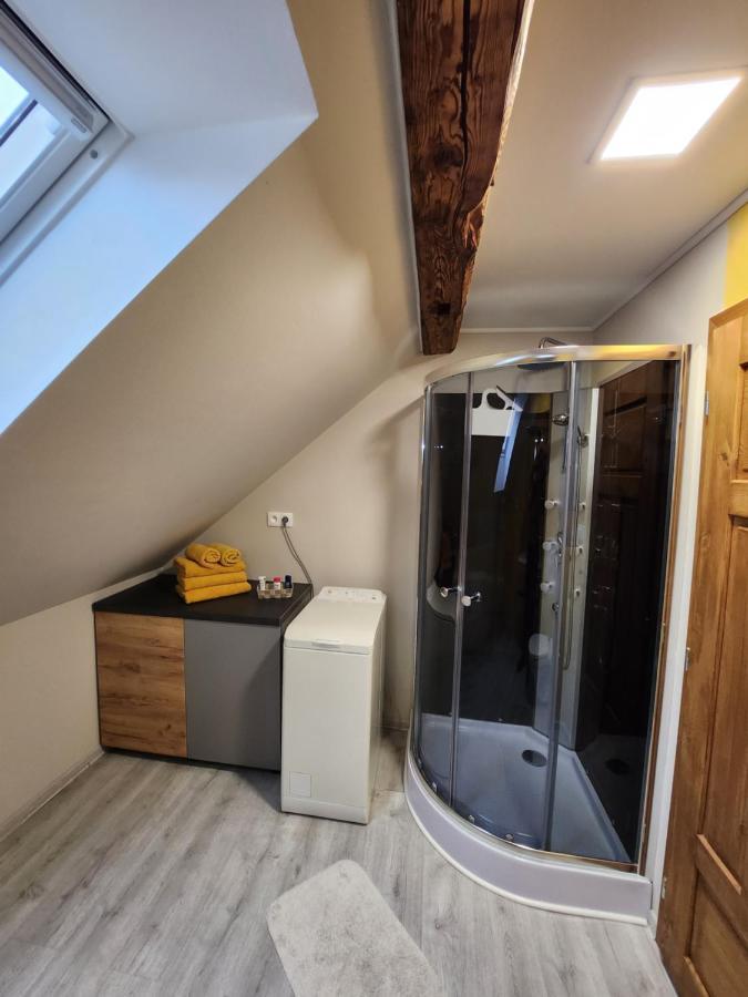 Apartman C2 - 450 M Od Centra Bojnic Бойнице Екстериор снимка